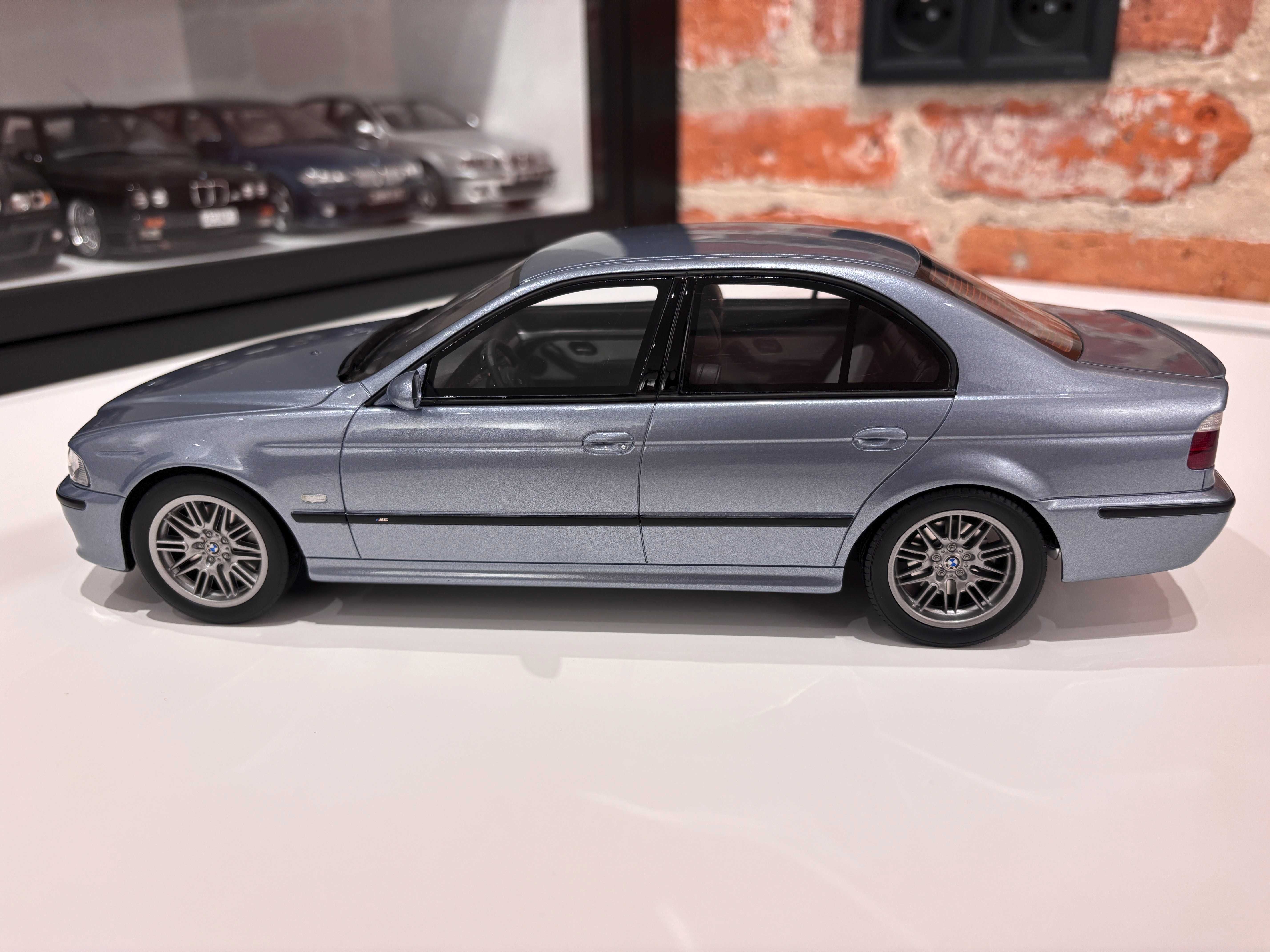 Model BMW E39 M5 Silverwater Blue, OT554, Ottomobile, Otto, 1:18