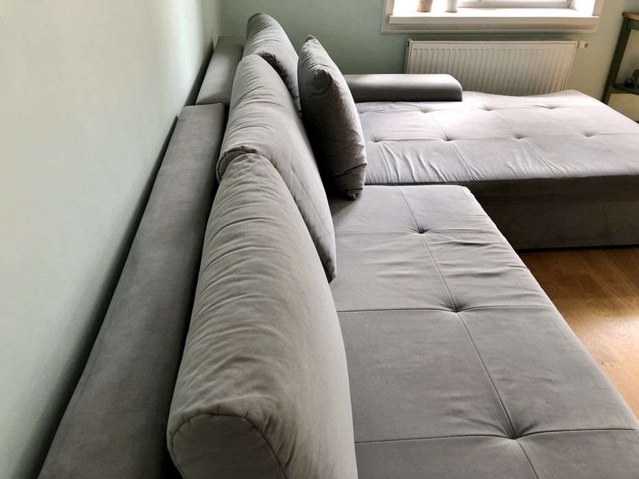 Szara SOFA rozkladana z pojemnikiem na pościel Narożnik Agata Meble