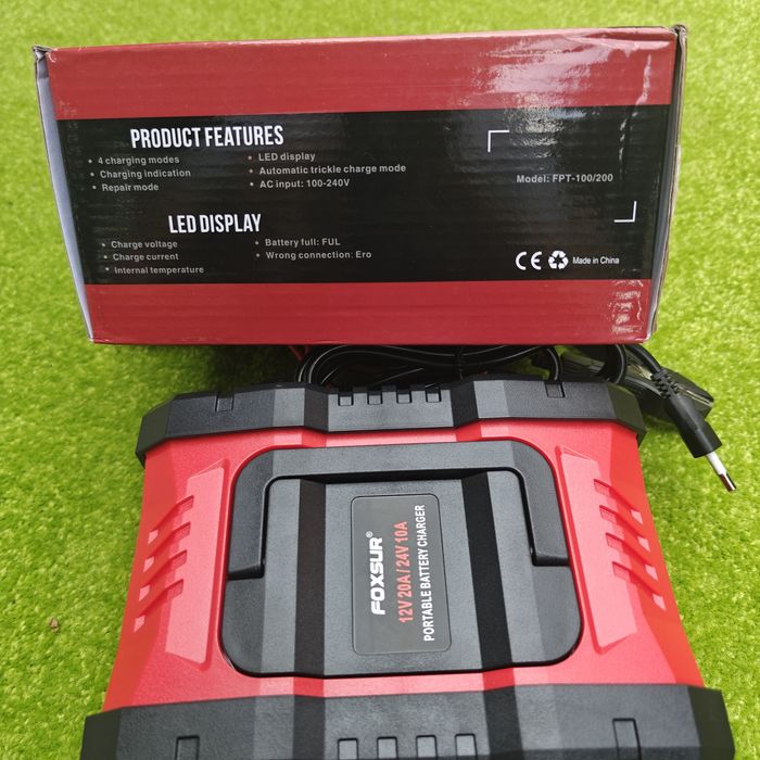аккумуляторное зарядное устройство Foxsur FPT-200 12V-20А / 24V-10A