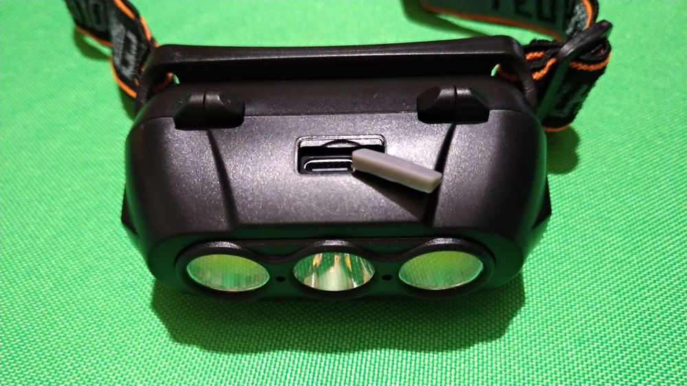 Фонарь налобный аккумуляторный фонарик на голову Bailong