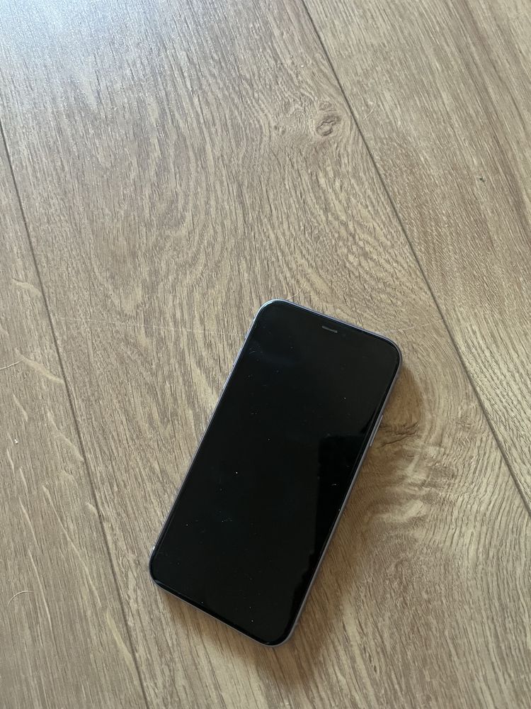 iPhone 11 lilas com 128gbs