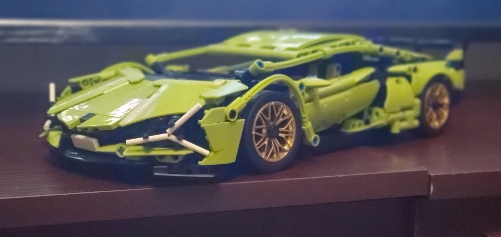 Конструктор типа lego суперкар Lamborghini Sian