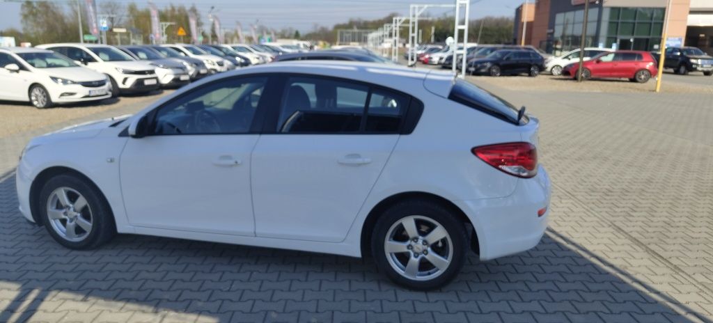 Chevrolet cruze. 1.8 benzyna 141KM +gaz fabryczny / 2011 r.