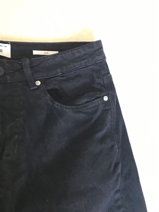 Calcas pretas da pull and bear