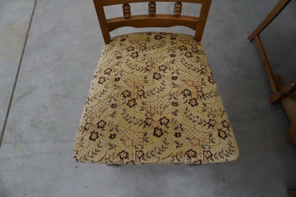 Stół Dębowy Rozkładany do 205 cm  + 6 Krzeseł do kompletu    L-194