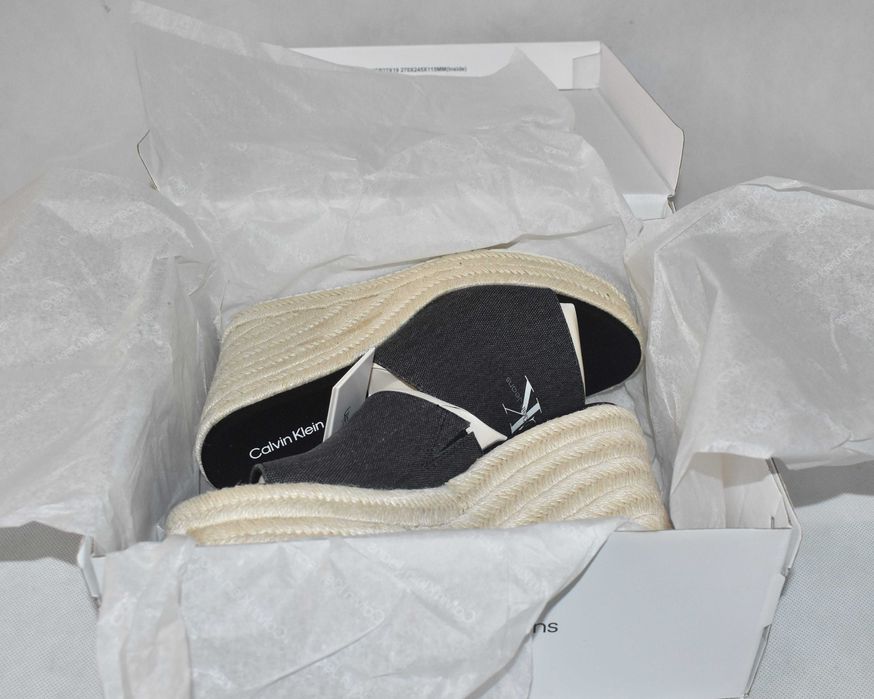 Calvin Klein Jeans espadryle czarne koturn wsuwane r.39