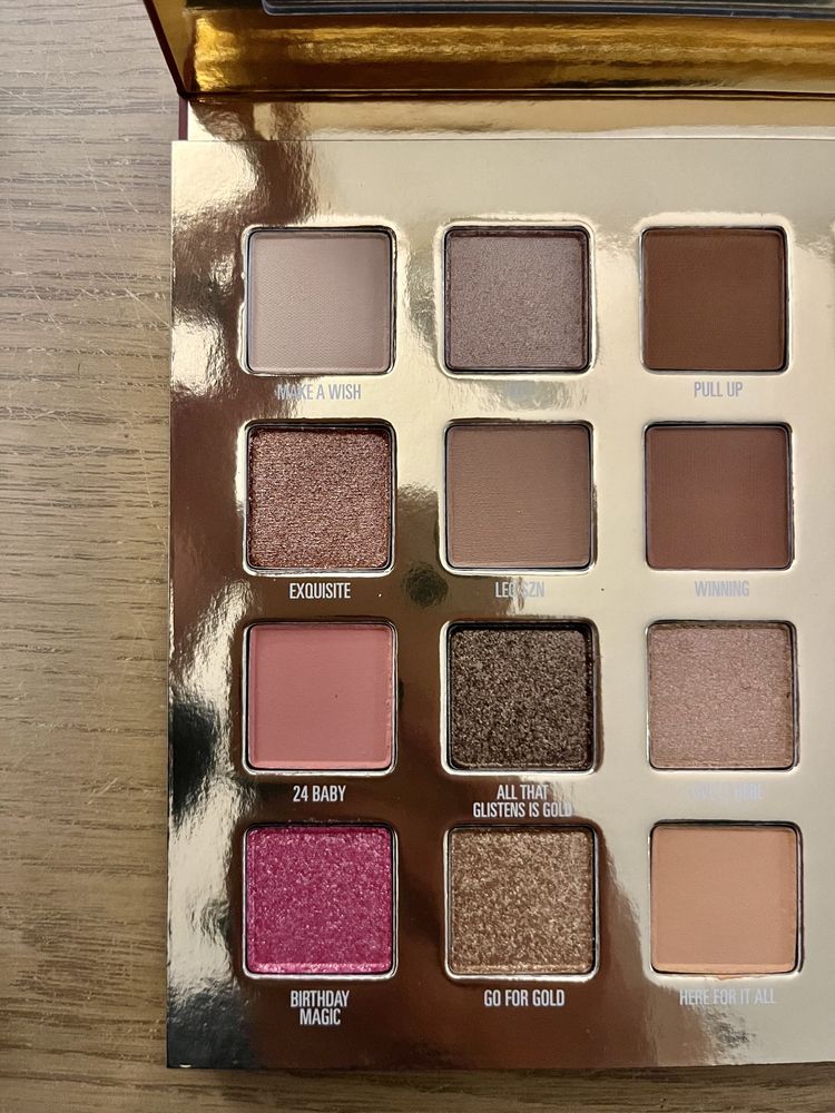 Paleta cieni KYLIE JENNER 24K