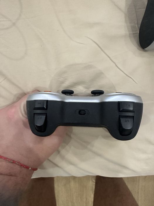Джойстики Logitech f710