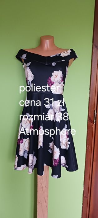 Czarna sukienka w piwonie Atmosphere rozm.38