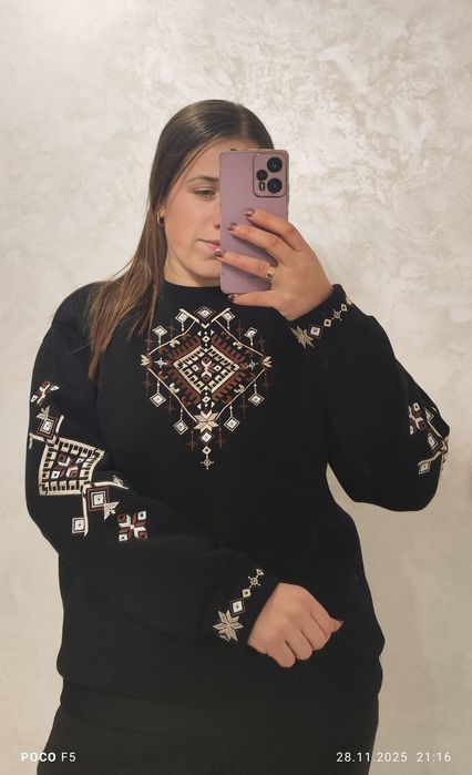 Вишиті світшоти, батники