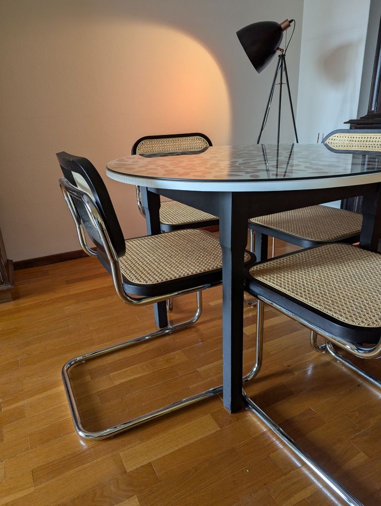 Mesa vintage com vidro