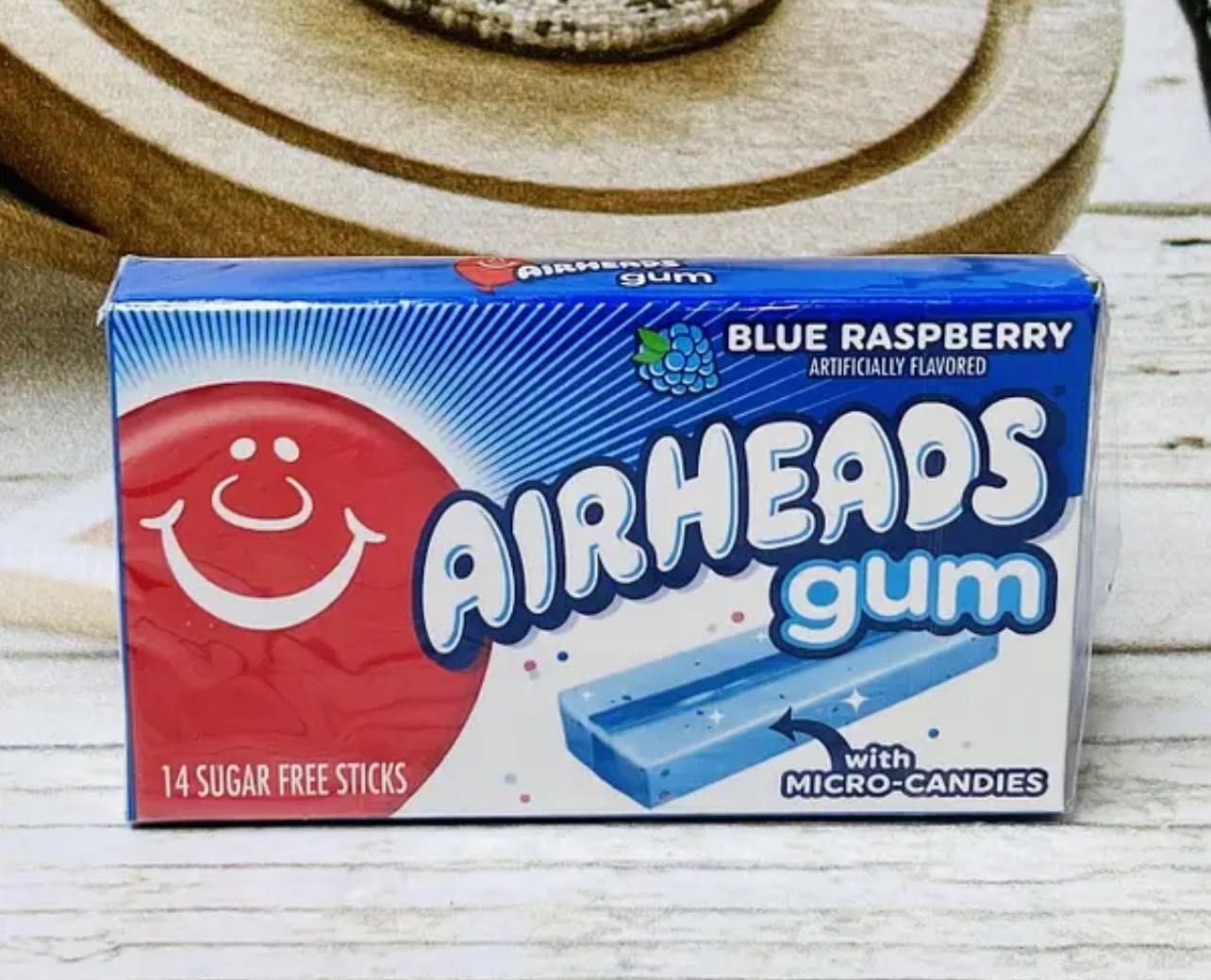 США Жувальна гумка без цукру Airheads Blue Gum Raspberry