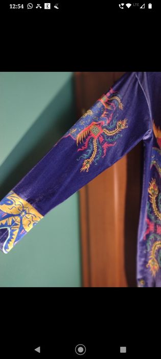 Welurowa sukienka Colorat kolekcja Wilde Time