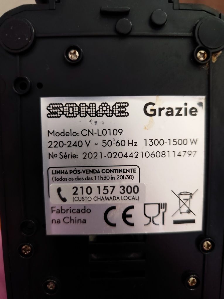 Cafeteira funcionando em ótimo estado