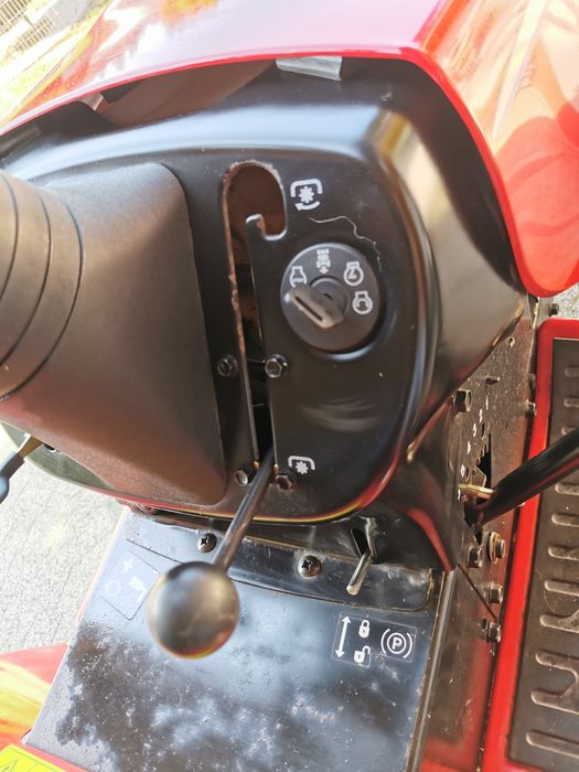 Husqvarna 17,5 HP Briggs Hydro Automat Kosz  Traktorek Kosiarka