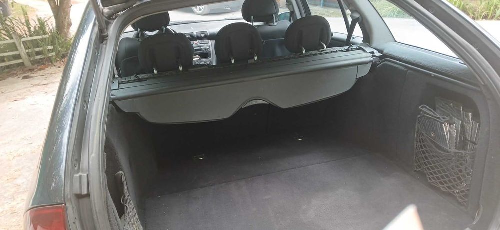 Carrinha Mercedes Benz C220 CDI AVANTGARD