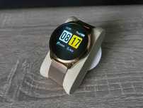 Smartwatch, kolorowy wyświetlacz, bransoletka, złoty