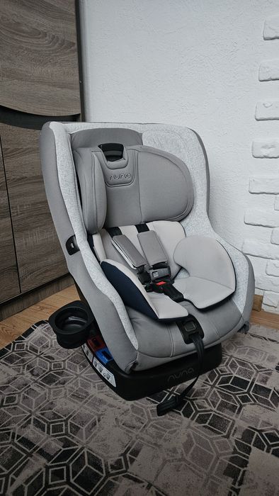 Автокрісло  0-30 nuna ізофікс  автокресло