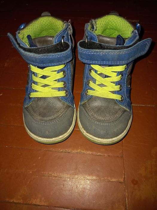 Чобітки весняні для хлопчика