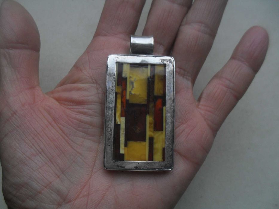 Srebrny duży wisior - mozaika z bursztynu - 21 gr - cena ost