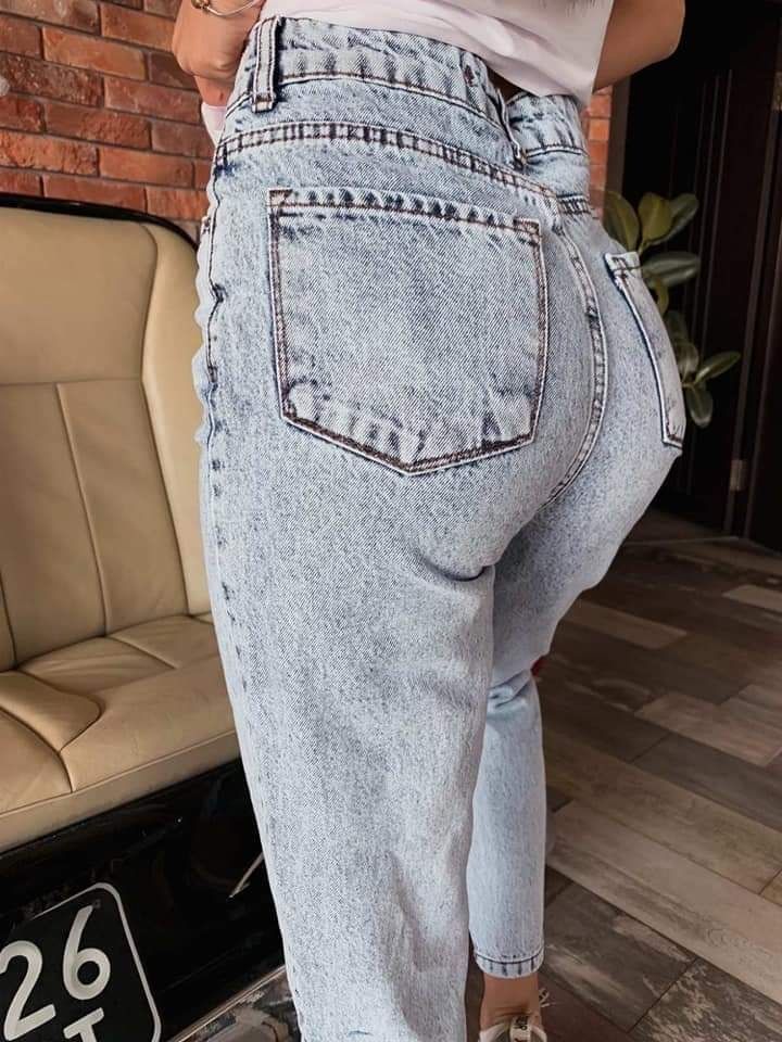Продам джинси моми