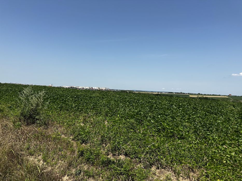 Продаж ділянки. Перша лінія біля басейну Shum