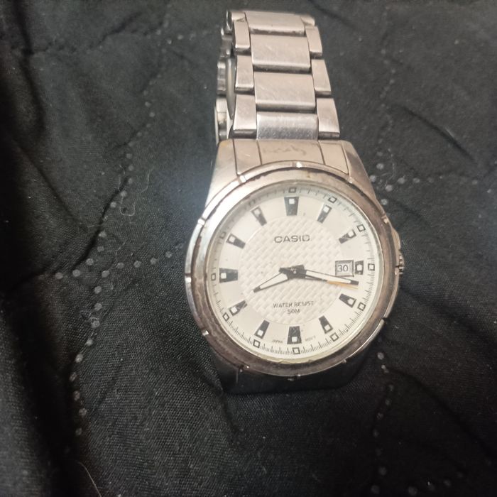 Zegarek casio...