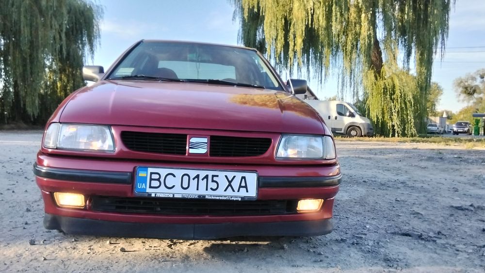 Продам авто Сеат