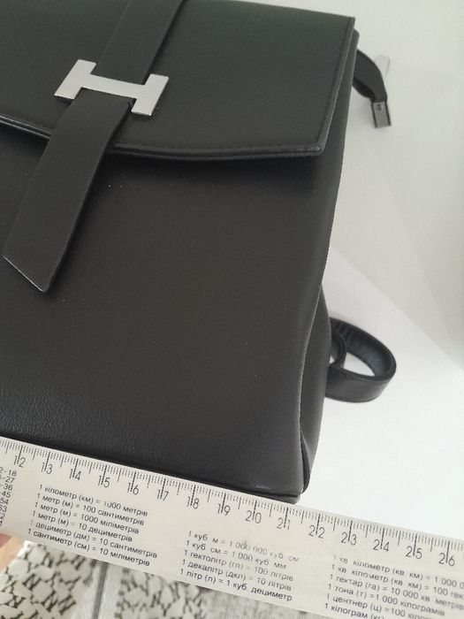 Рюкзак з екошкіри