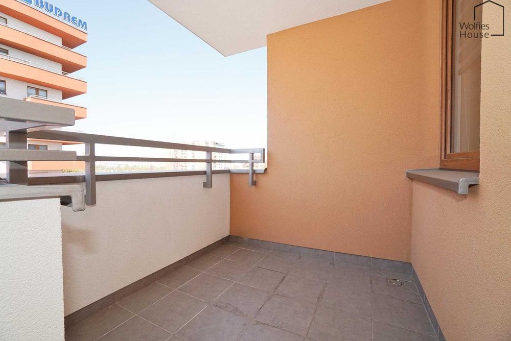 Quattro Business Park | 2 POK. + kuchnia | ENG