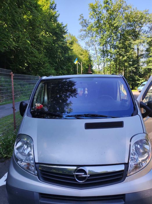 Opel Vivaro 2.5 CDTI (2007) — у відмінному стані