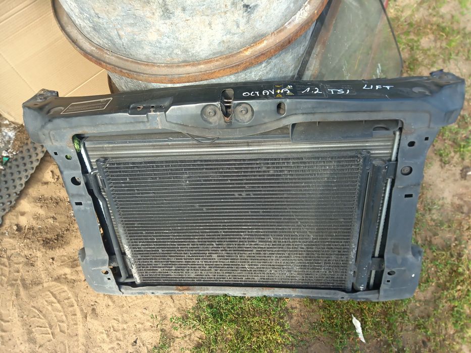 Skoda Octavia 2 lift pas przedni z chłodnicami 1.2 TSI