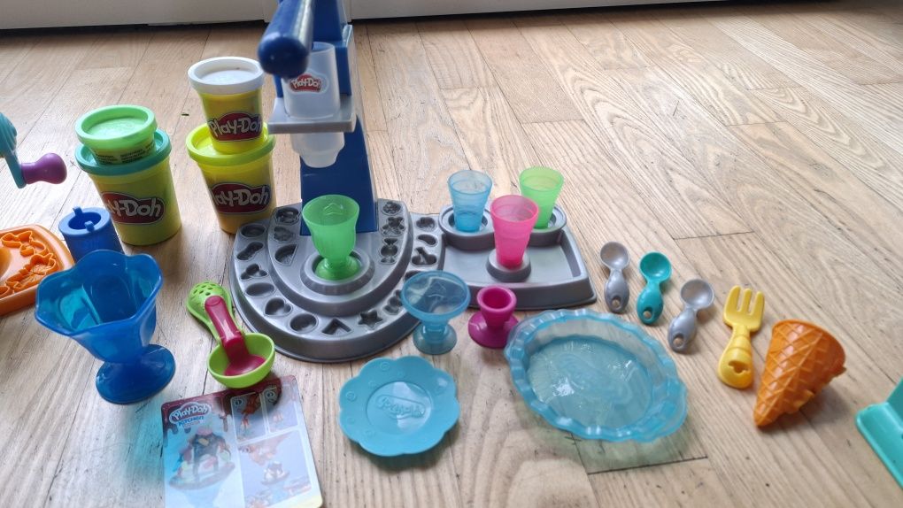 Ciastolina zestaw fryzjer, lodziarnia i inne play-doh