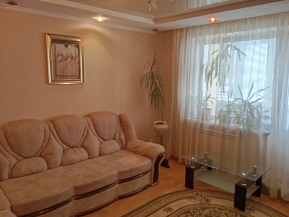 Сдам 3кімн Центр повністю комплектована всім необхідним для комфорту