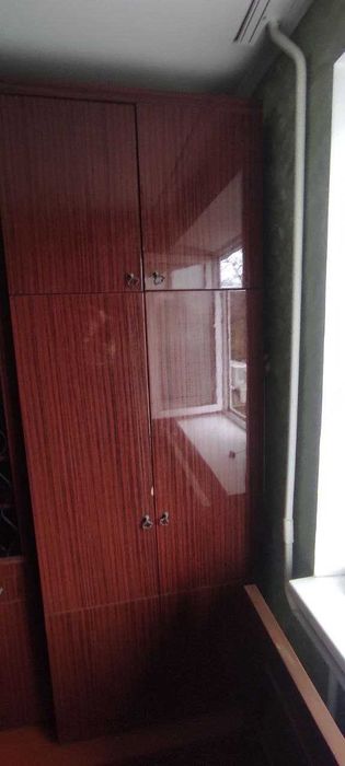 Продам шафу (можливий торг)