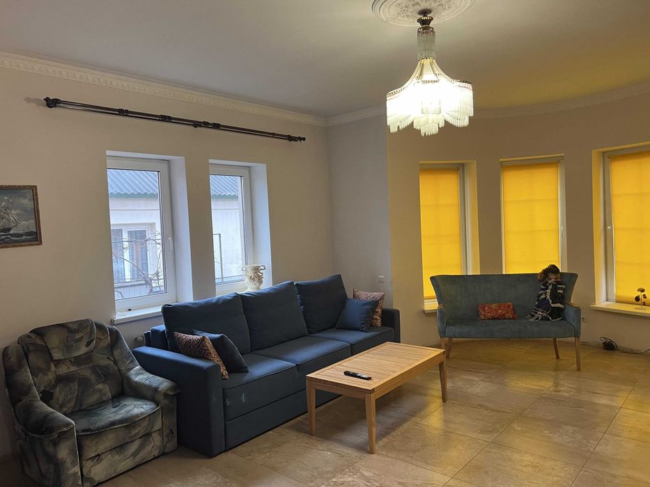 Продаж двоповерхового будинку вул. Надпільна