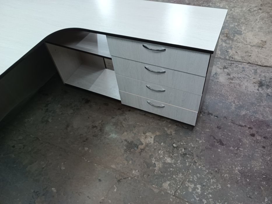 Стол.стіл.стіл письмовий.стіл комп'ютерний