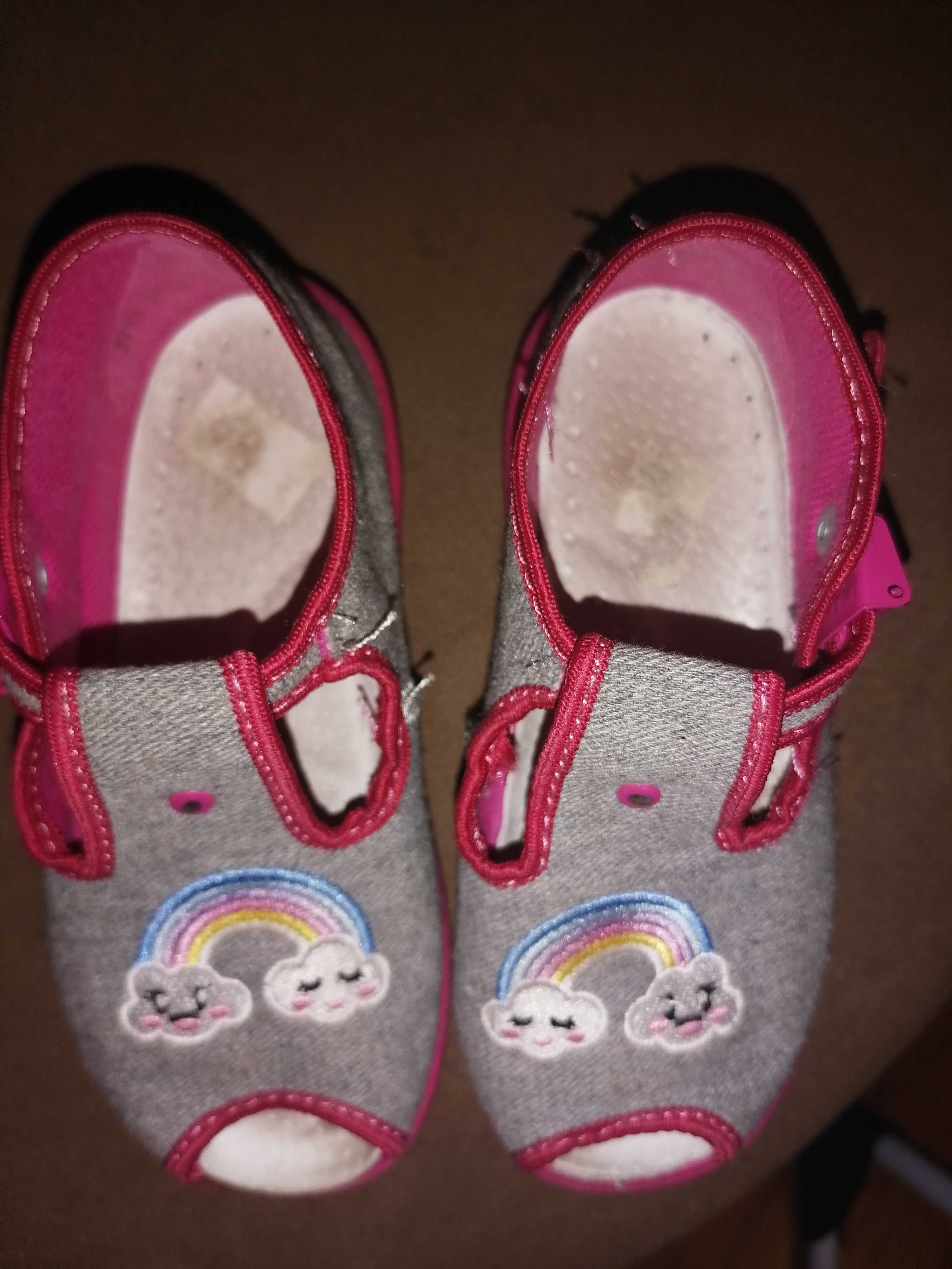 Pantofle kapcie buty do przedszkola dla dziewczynki