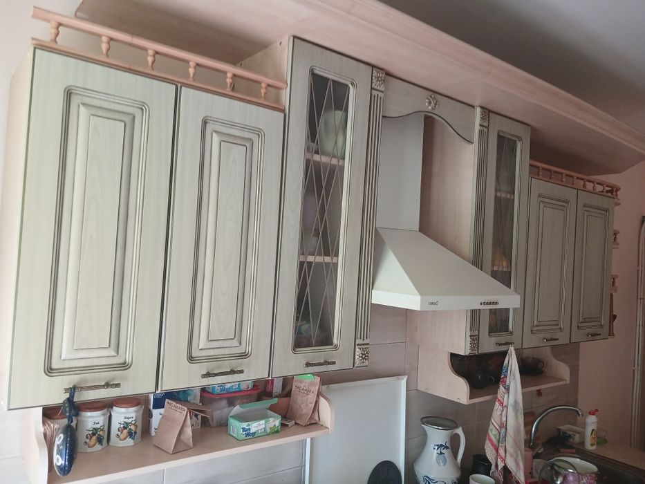 Продам кухня мебель