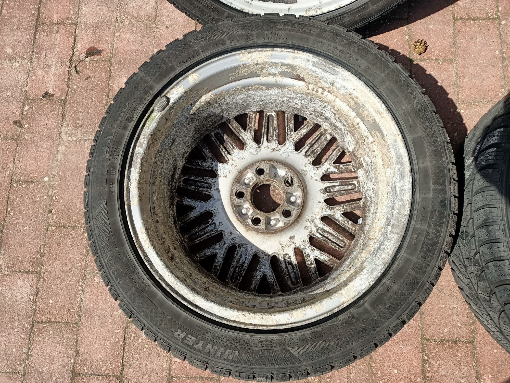 Koła 17 cali - opony 225/45 R17 + felgi aluminiowe 5 x 108 VOLVO