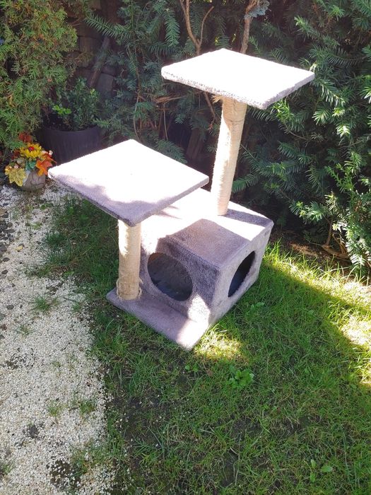 Sprzedam drapak dla kota wys.75 cm