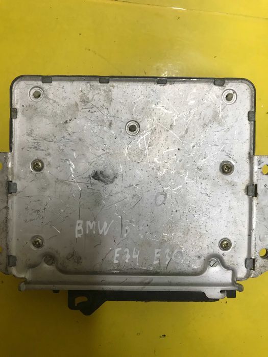 Блок управління двигуном Bmw E34 0261200172