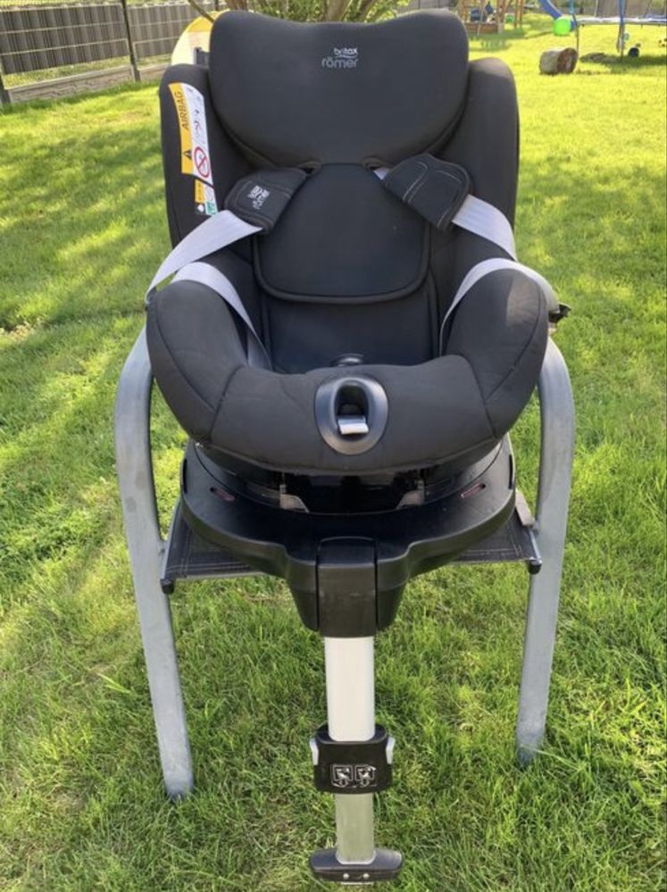 Fotelik Britax Romer Dualfix M i-size isofix