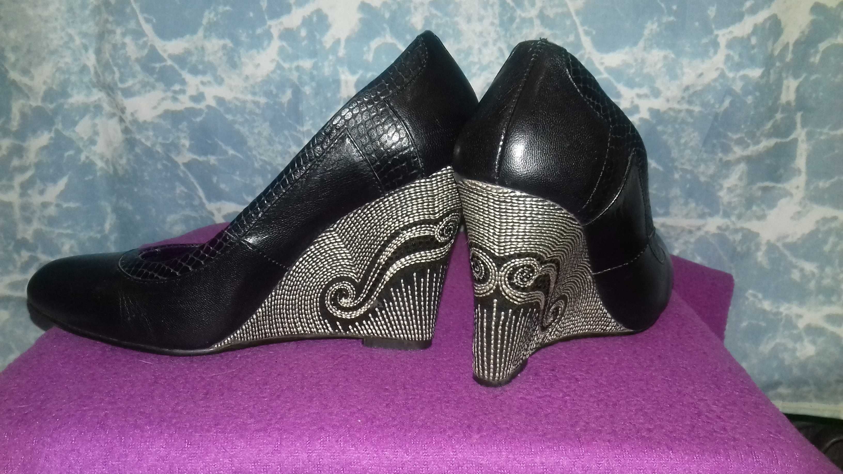 Кожаные туфли Erisses, р-р  35, черные