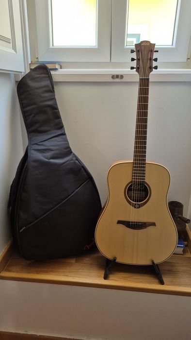 Guitarra  LAG Tramontane T70D + Bolsa