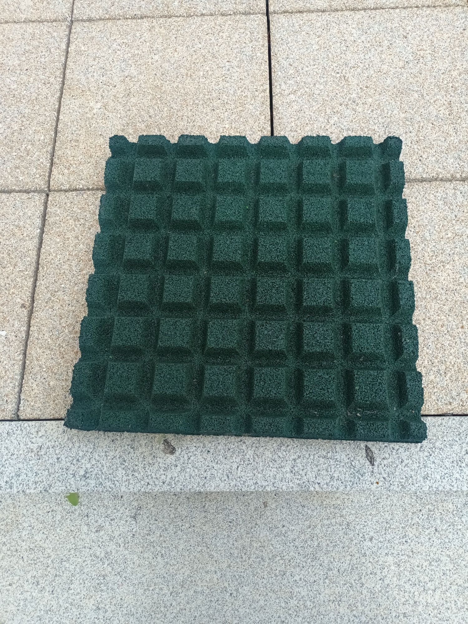 Azulejo de borracha tipo tartan