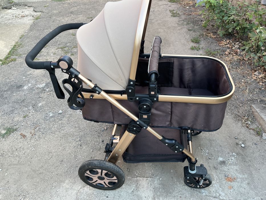 Коляска трансформер, торг присутній