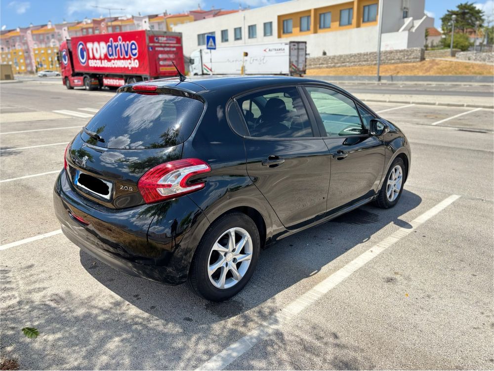 Peugeot 208 1.2 vti 2013
