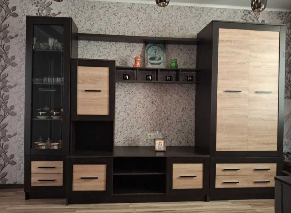 Стінка, шафа, шкаф