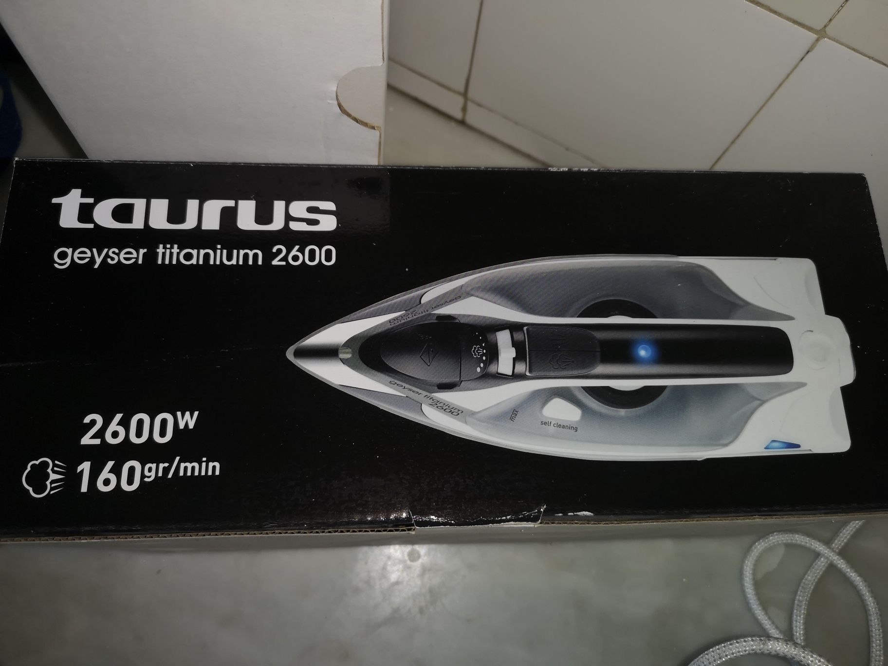 Ferro de engomar Taurus